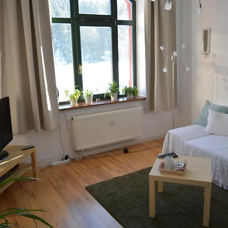 Haus Am * 탐바크다타츠